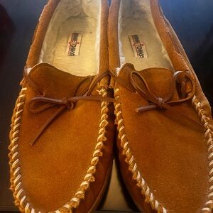 Minnetonka Men's Tan Suede Loafers
